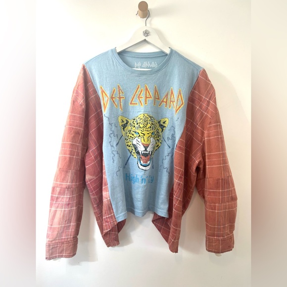 Upcycled graphic tee flannel festival top - Picture 8 of 10